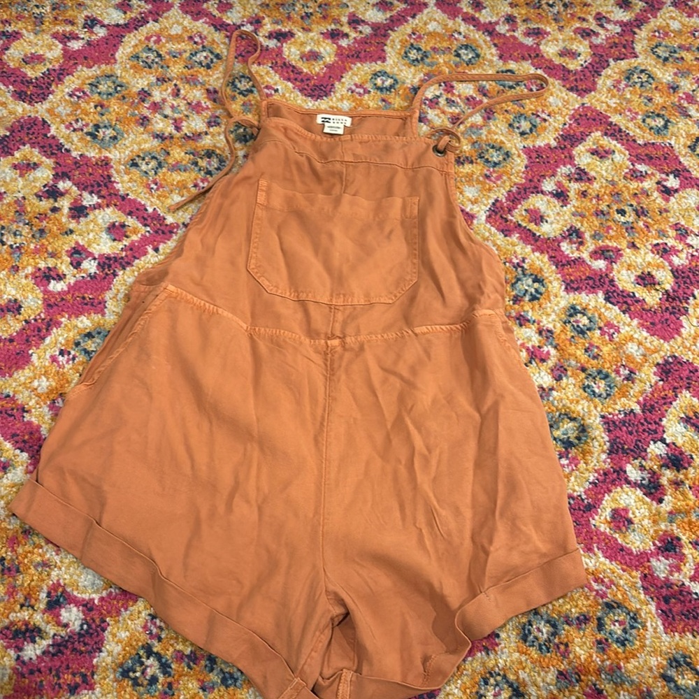 Lightly worn billabong orange romper size small